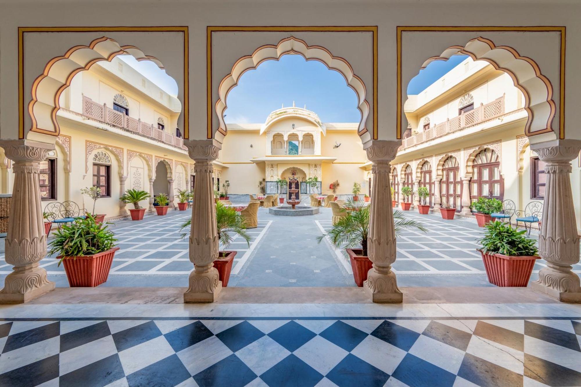 Dhulagarh Heritage Palace Hotel Near Jaipur Banskhoh Екстер'єр фото