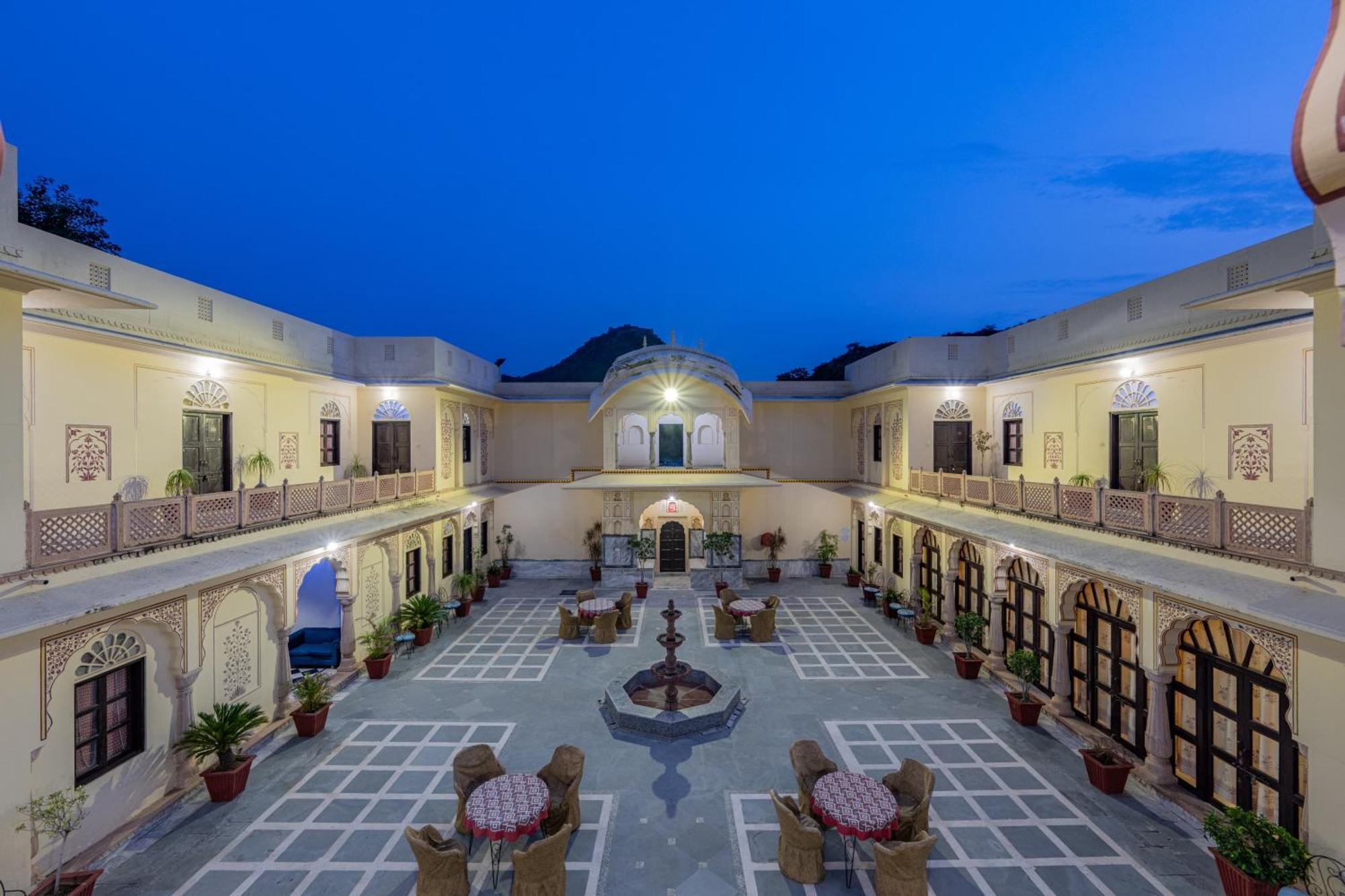 Dhulagarh Heritage Palace Hotel Near Jaipur Banskhoh Екстер'єр фото