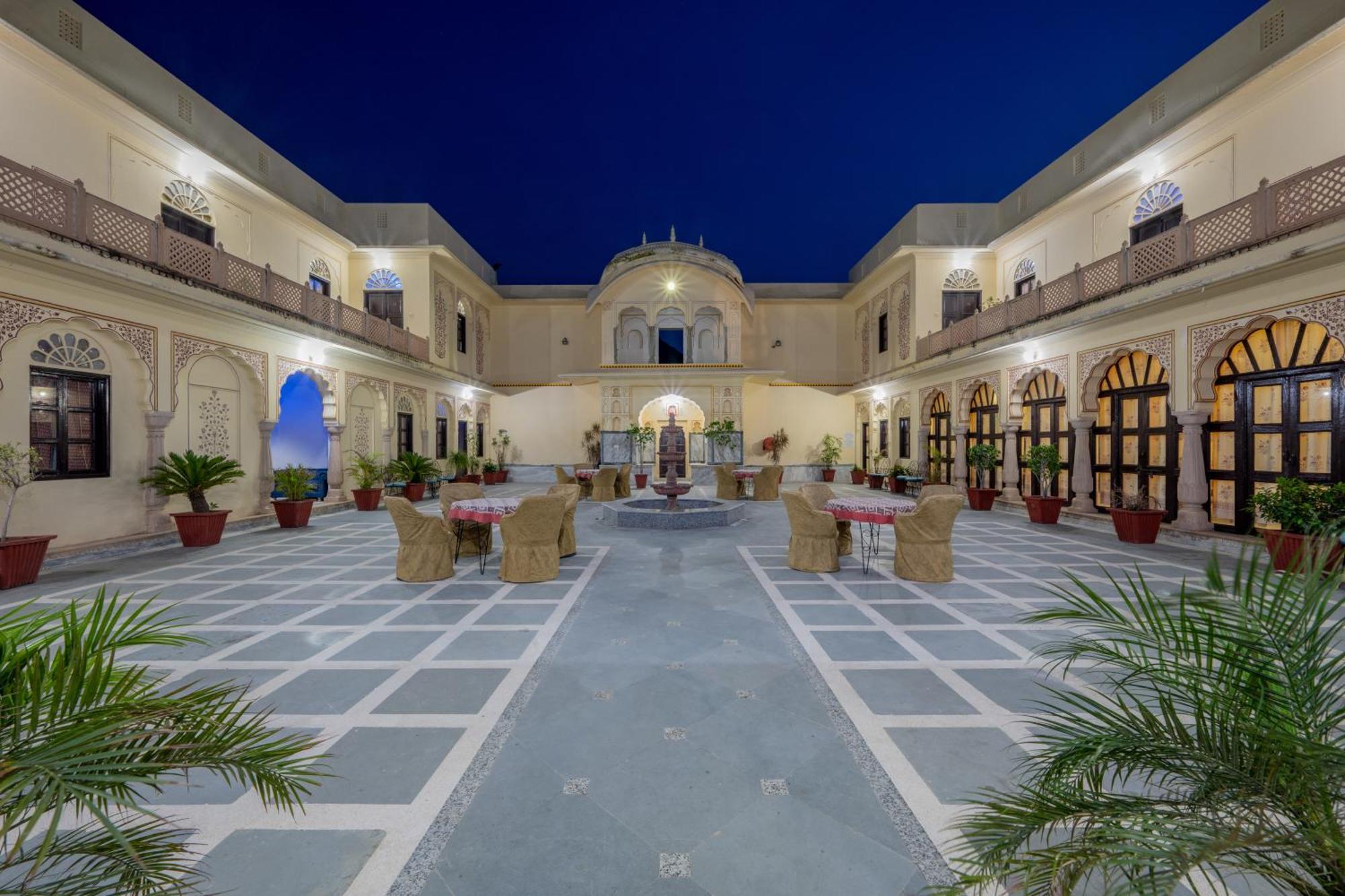 Dhulagarh Heritage Palace Hotel Near Jaipur Banskhoh Екстер'єр фото